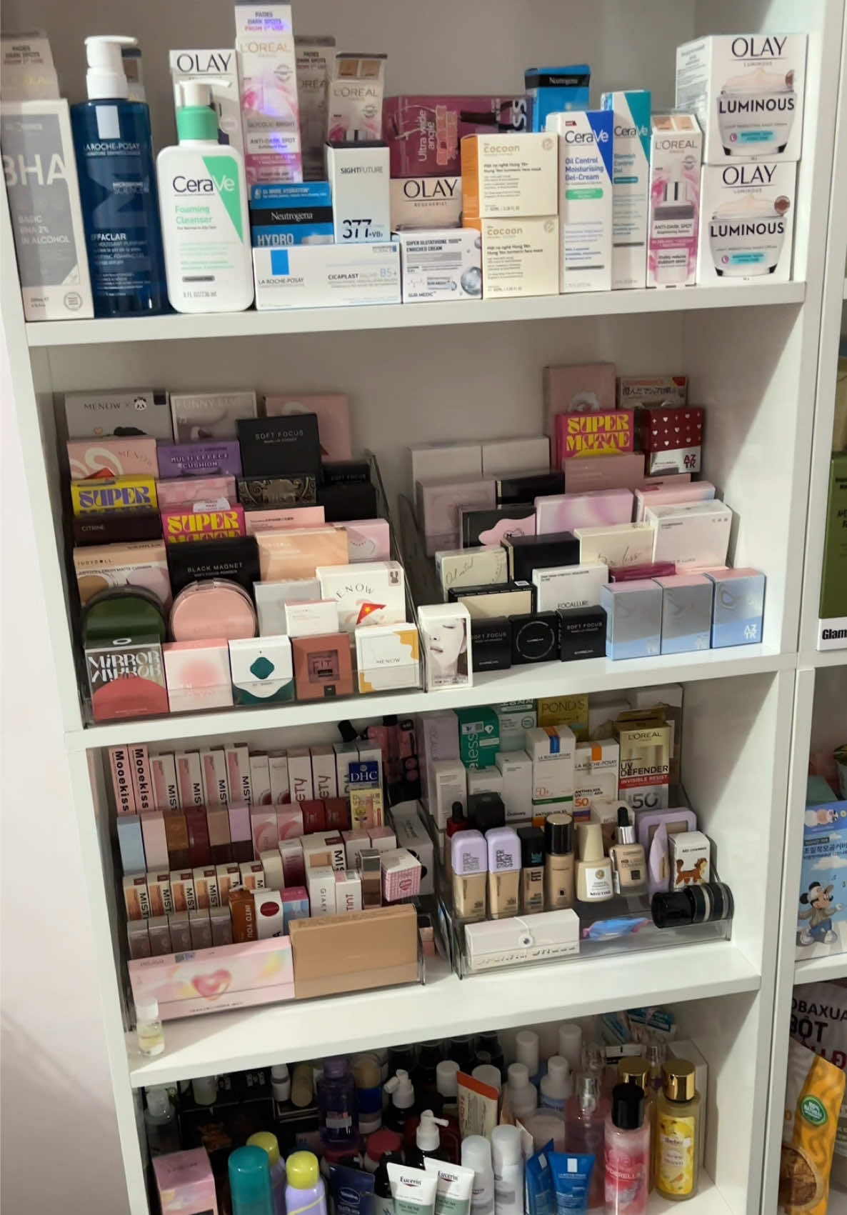 Nhìn vậy chứ cái nền còn chưa biết đánh, pass nửa giá nha các mom😭😭 #xh #passdo #koc #mypham #makeup 