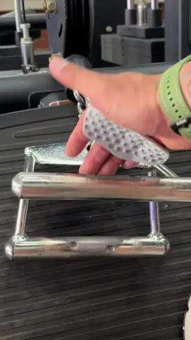 gantinyaa sarung tangan #ariyapunyacerita #antislipgrip #lejiatoy #antislip #gripstrengthener 