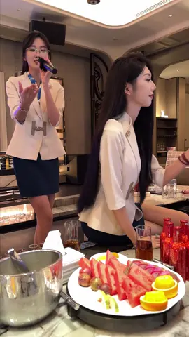 KTV hàng xách tay của nhà vẫn khác