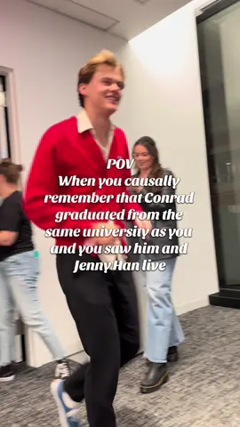 Is this a flex?   #christopherbriney #conrad #jennyhan #foryoupage #thesummeriturnedpretty @the summer i turned pretty @Jenny Han @Christopher Briney 