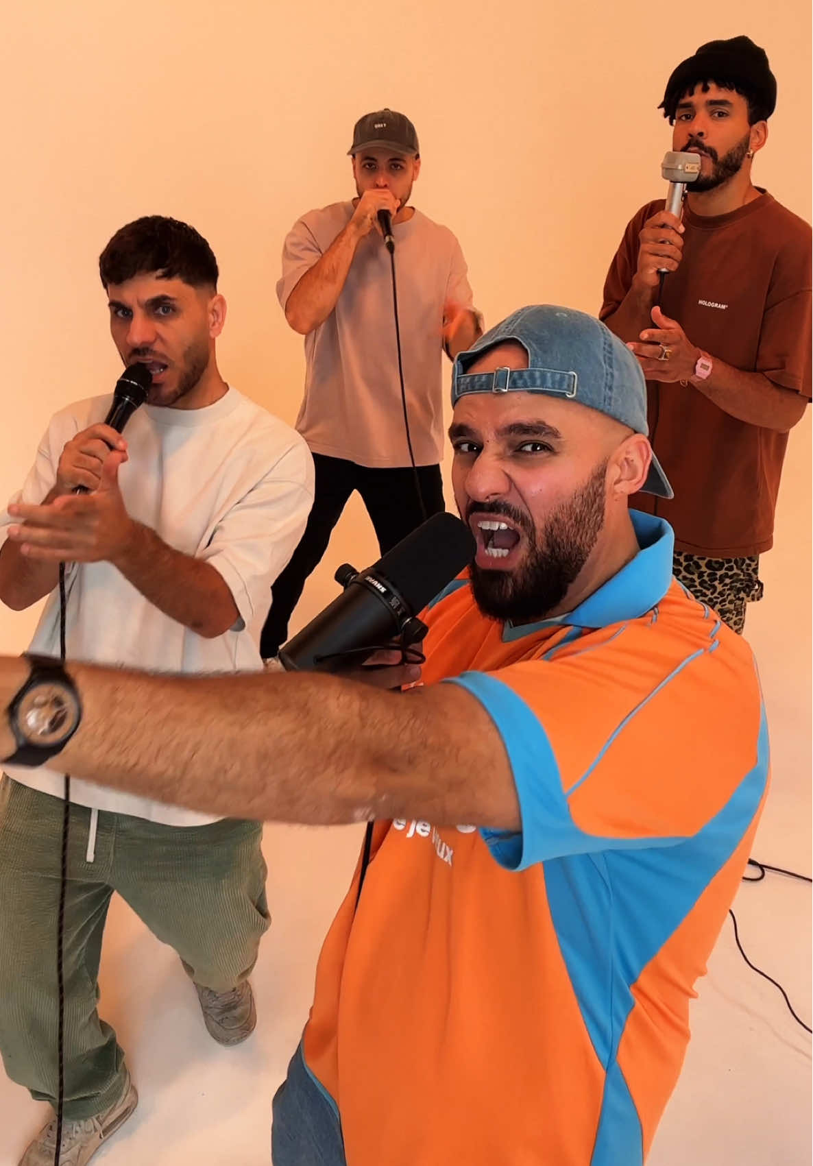 CHARGER 100% VOCAL 🤯🔫  #berywam #prank 