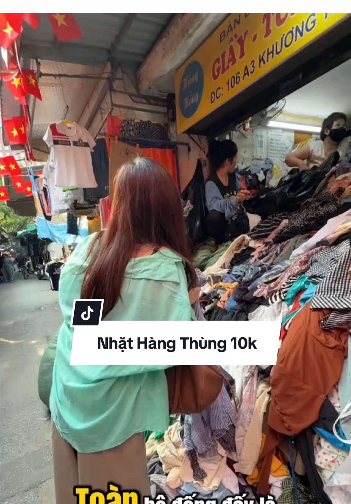 Nhặt đồ 2hand chất đống mệt ná thở tại chợ Đông Tác 🥵 #xuhuong #hienhaynoi #chodongtac #hangthung #2hand 