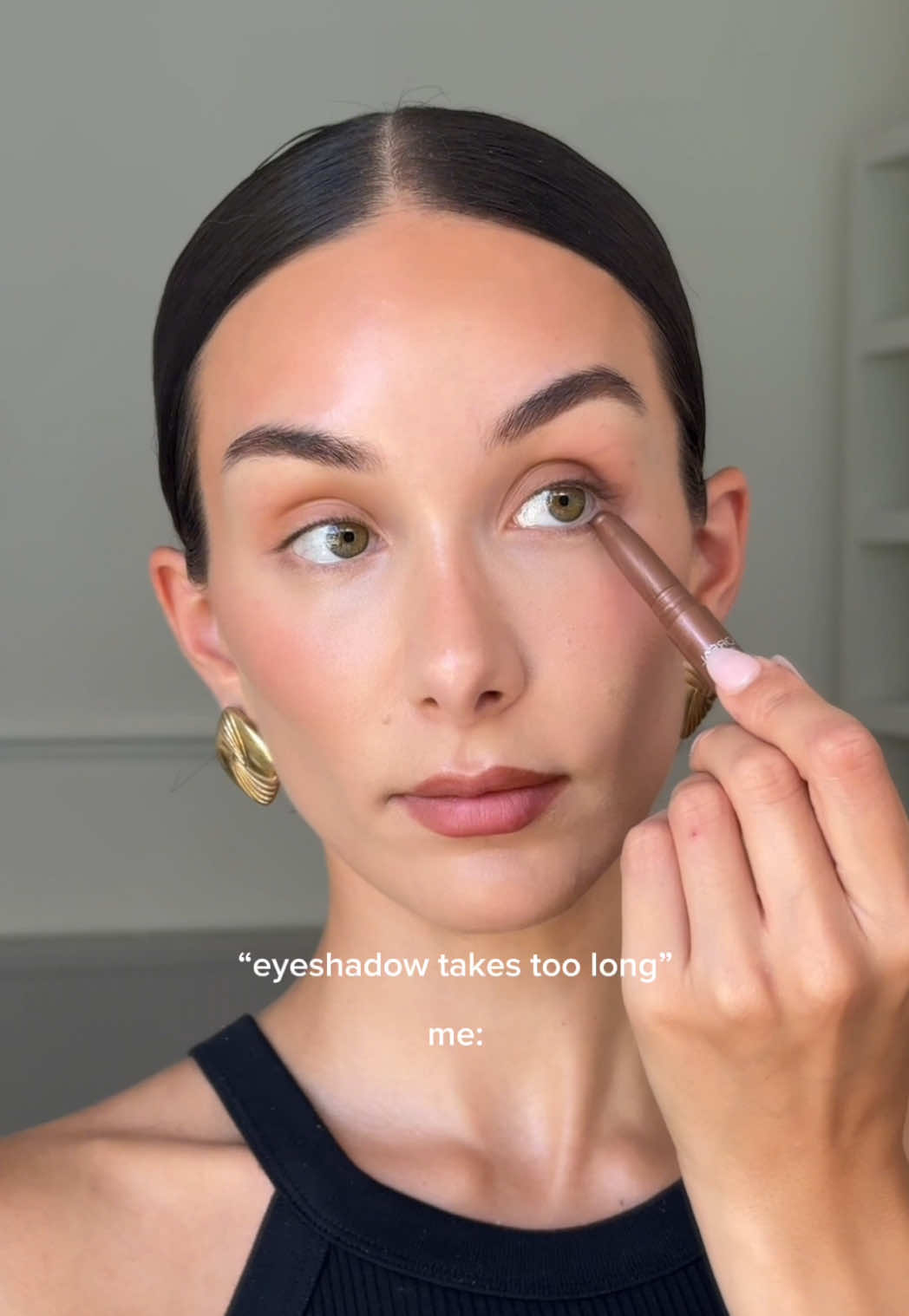 “I can’t do eyeshadow, it takes too long” me: Products: @L'Oréal Paris UK le shadow stick eyeshadow @L’Oréal Paris volume million lashes panorama mascara  #makeup #eyeshadow #makeuptutorial #makeuphacks #eyeshadowtutorial 