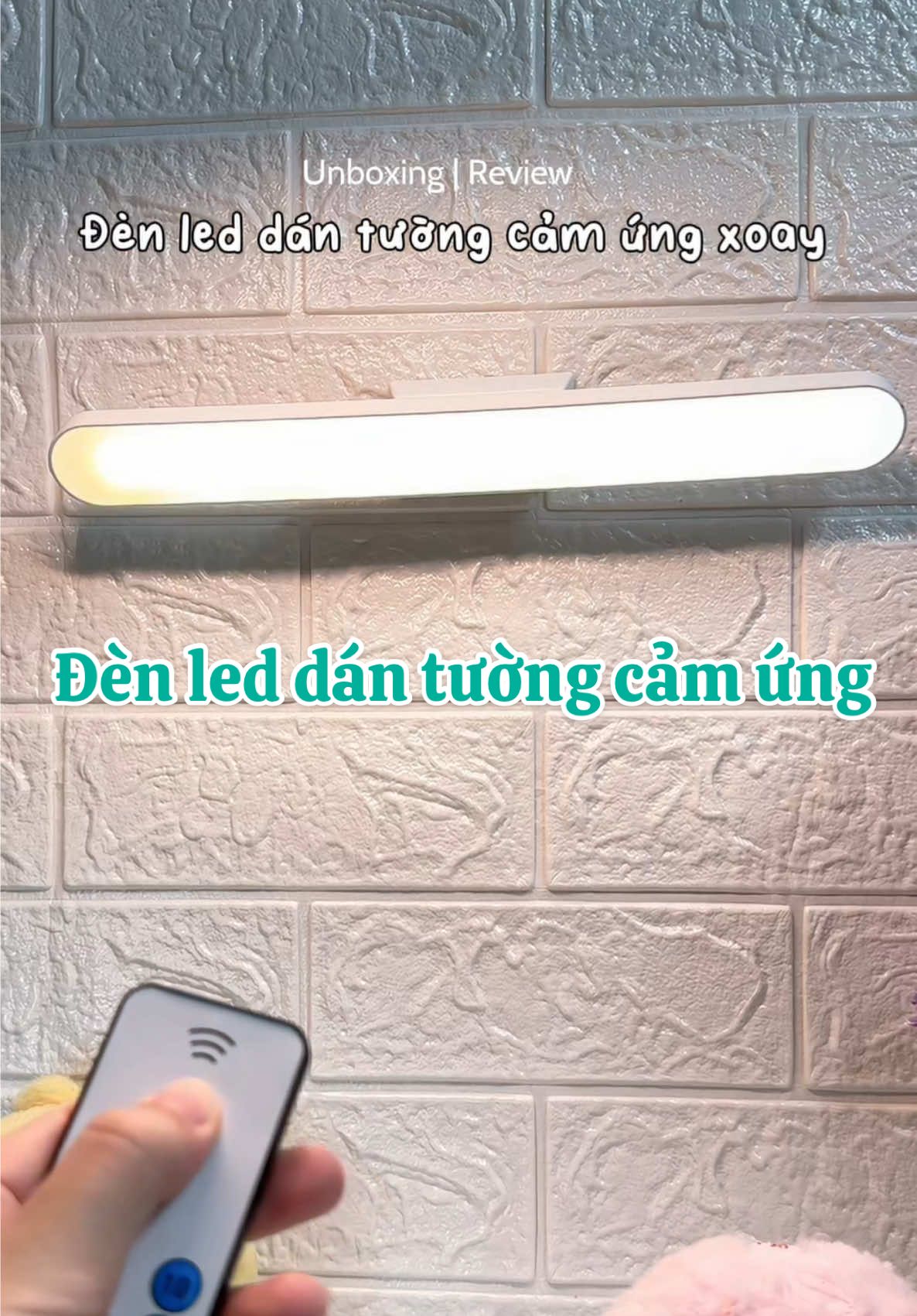 Đèn tích điện không dây dùng decor quá ưng luôn nè, khi nào hết điện thic lấy ra sạc thôi #dentichdien #dentichdiencamung #denbanhoc #denbanhoctichdien #denledtichdien 