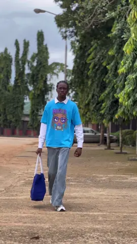 Simple outfit idea  : Men's fashion, outfit ideas, fashion inspo, style guide, simple outfit idea, what to wear, everyday outfit. #Mensfashion #outfitideas #styletips #outfitinspo #fashiontutorial 