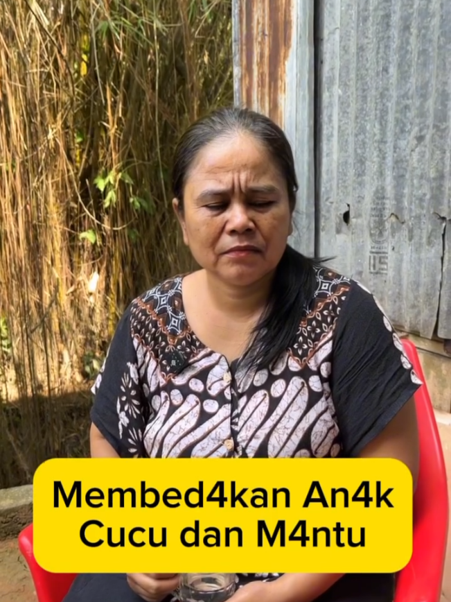 jangan membedakan anak sendiri dengan menantu,ingat dihari tua.