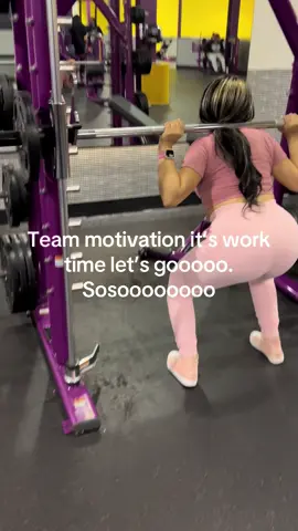 Sophiaaaaaaaa @sophistic8ted1  let’s work Mama , all gas no brakes. You have incredible changes , but we can do better, let’s lock in. 240 for 12 sessions (south) #chicago #chicagopersonaltrainer #personaltrainers #motivation #personaltrainer 
