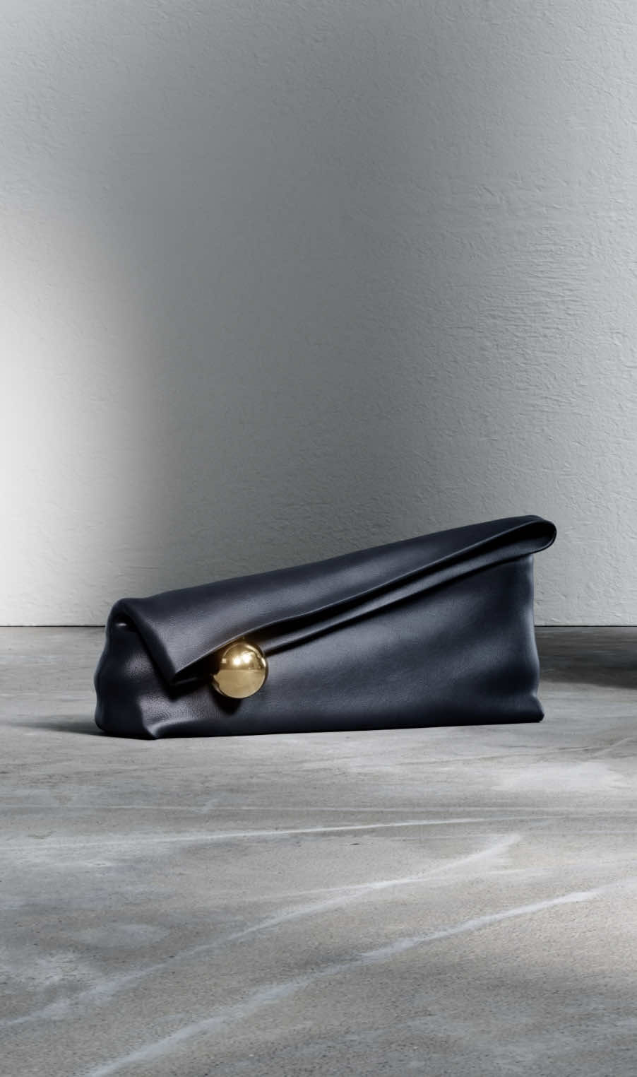 Intentional, eye-catching details bring Selection accessories to life. Discover them at mango.com #MangoWoman #Mango #Selection 