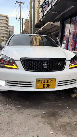 Toyota Crown👑Aftermarket zipo karibuni sana dukani kwetu,Dar Popote ulipo Fundi anafika na Mikoani pia tunatuma kwa Uwaminifu mkubwa. 📞+255783559565, #KilaMtuApate #SaveMoneyLiveBetter👊🏽.