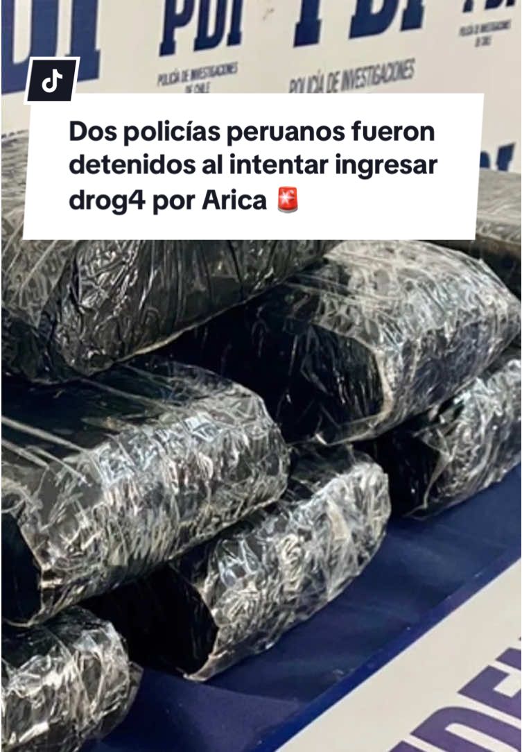 🚨🇨🇱 Dos policías peruanos y tres civiles fueron detenidos en Chile tras intentar ingresar más de 11 kilos de ketamina por Arica. La drog4 estaría destinada a bandas criminales como Los Gallegos y el Tren de Aragua. #Chile #Perú #PNP #TrenDeAragua #Noticias