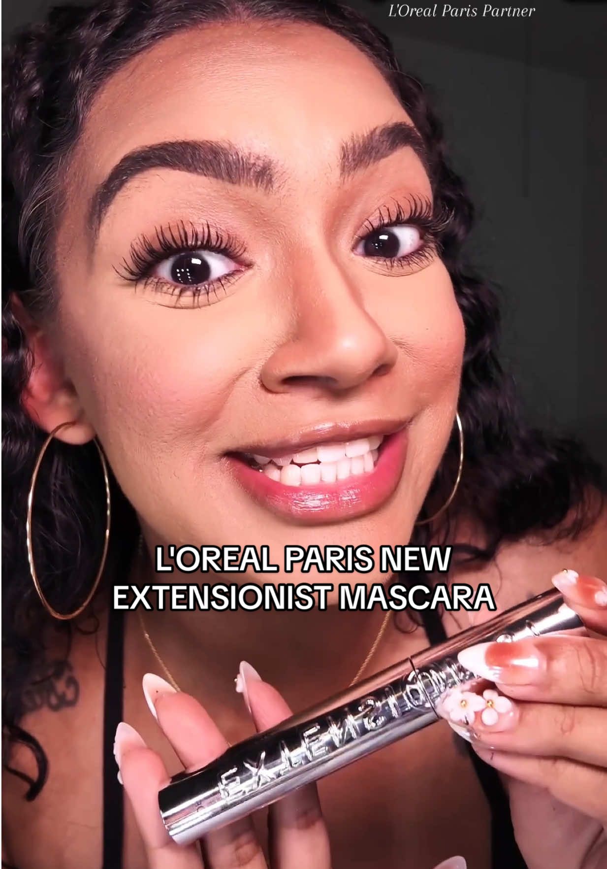 LOOK AT THAT LENGTH & VOLUME ❤️‍🔥❤️‍🔥❤️‍🔥 Grab it now while it's a TIKTOK ONLY exclusive 👏🏽 #lorealparisextensionistmascara #lorealparispartner #lorealparisusa #lorealmascara #telescopicmascara 