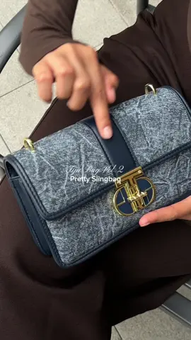 Pretty sling bag, Tya Bag vol 2✨ Tas selempang kolaborasi Jims Honey x Tya Ariestya🫶🏻 #GajianSale #PromoGuncang99 #WIBGAJIAN #tyabag #jimshoney 