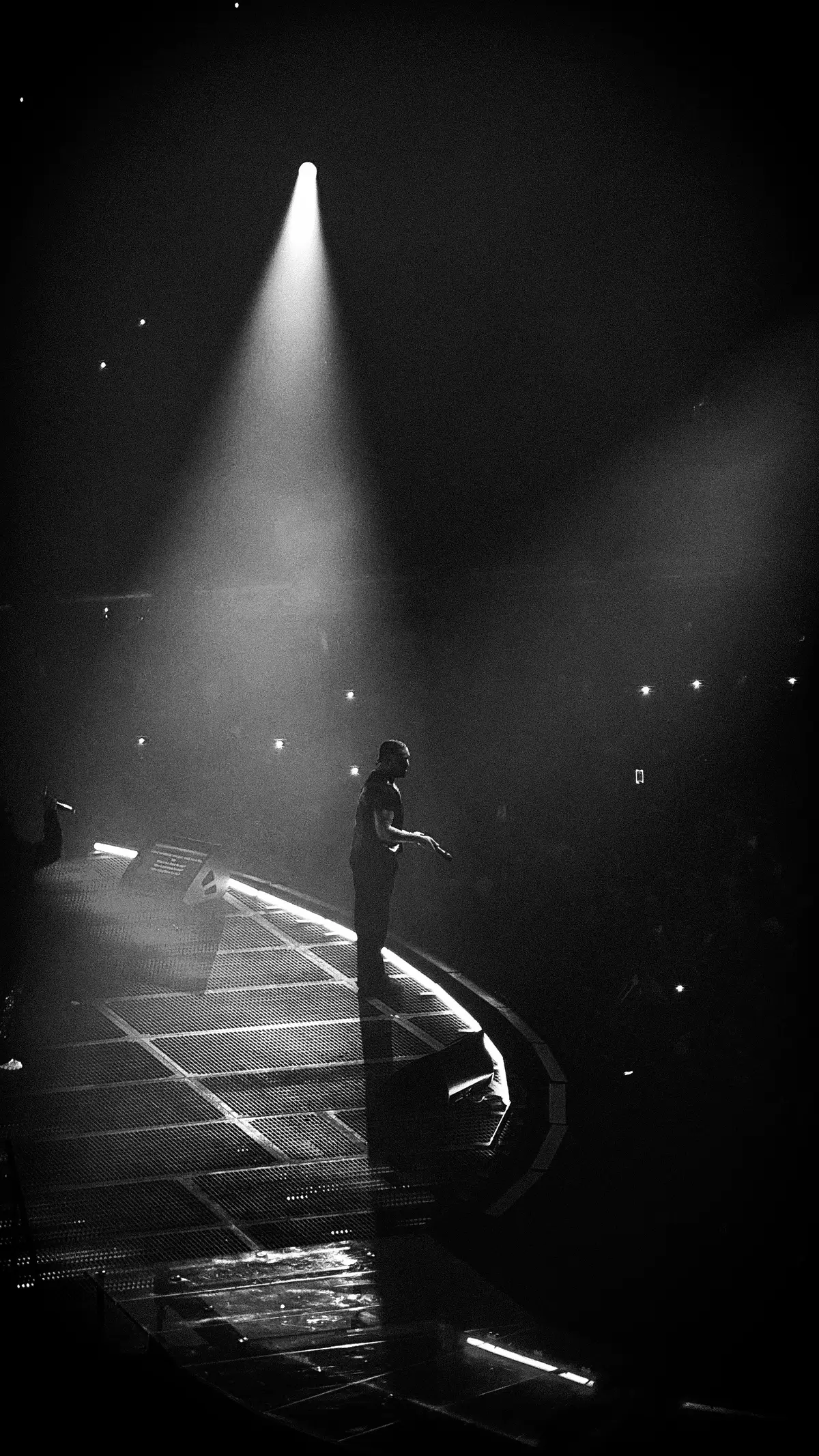 @drakerelated_ at @Accor Arena 
