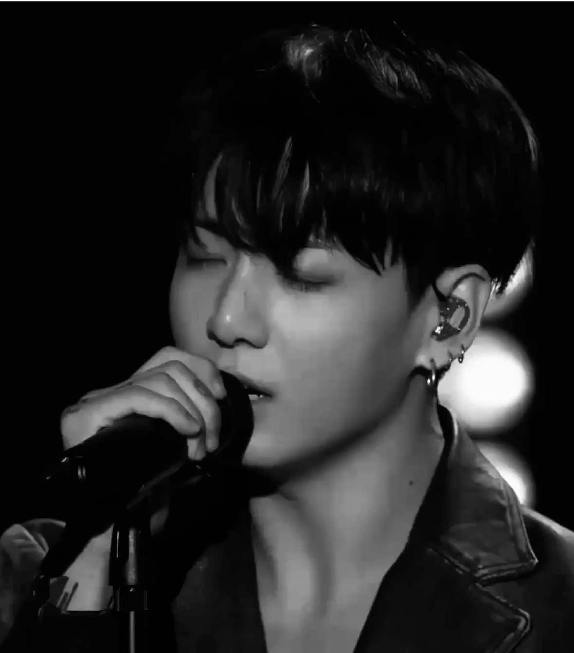 so call out my name #jk #dark #jungkookedit #calloutmyname #theweeknd jungkook dark black atmosphere edit song The Weeknd call out my name edit vibe