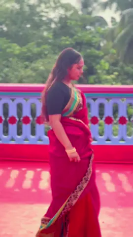 Candid video by sister🤭#ayesha_julekha_achal #foryou #viral #dance #saree 
