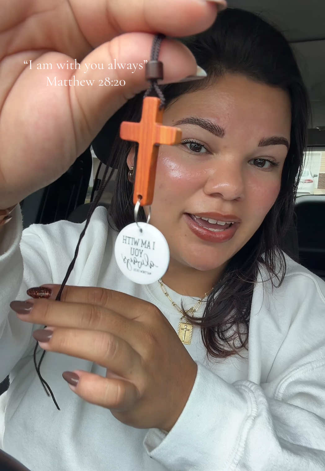 A little reminder on the road. 🙏🏼✝️ #matthew2820 #bibleverse #christiantiktok #christiangirl #faithingod 