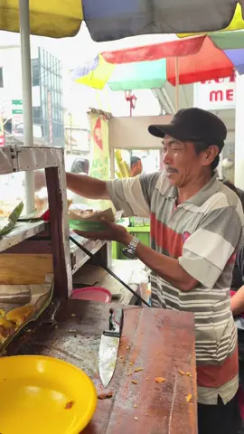 Cobain yang lagi viral nih sobat  Cungkring mang uceng 😄 ga ada obeng porsi nya banyak banget… 20k/porsi  Lokasi di surken  #cungkring #cungkringmanguceng #suryakencana #kulinerbogor #kulinersuryakencanabogor 