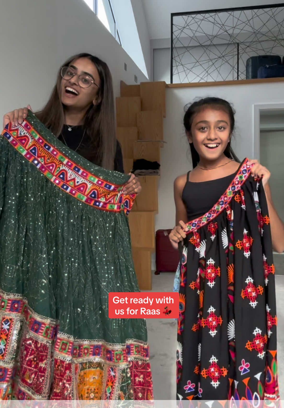 Get ready with us for raas! Here’s our outfits and jewellery 🥰⚡️ #raas #grwm #indian mdesi #garba