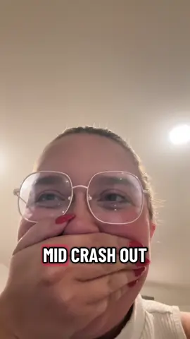 Guess who texted her in the comments😂 #fyp #crashingout #bestfriend #phonecall #prayforher 