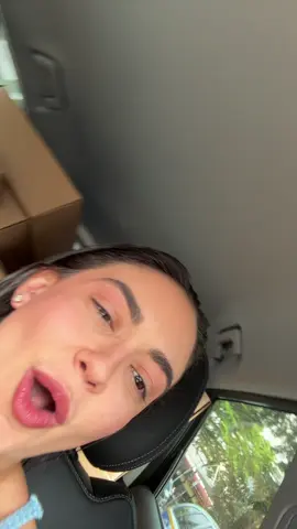 gente minha vida tava boa sabe PRA QUE QUE EU FUI INVENTAR KKKKKKKKKK enfim amo a @Natva daria a vida por ela
