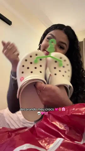 meu momento patricinha💗 #crocs @Crocs Brasil 