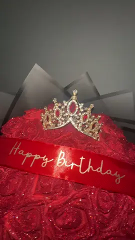 Dm on Instagram for Orders 📩☺️            Instagram: Bouquets.by.zahra                       #bouquet #flowerbouquet #blumen #rose #rosen #blumenstrauß #glitterroses #glitzerrosen #redroses #handmadegifts #handmadebouquet #giftideas #geschenk #geschenkidee #birthdaygift #geburtstagsgeschenk #personalizedgifts #personalisiertesgeschenk #handmadegifts #foryoupage❤️❤️ #fyp #fyy #fürdich #viralvideos #explore 