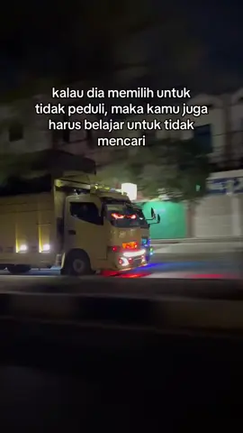 Slmt malam😇#drivermudapunyacerita #katakatasopirtruk #sopirtruckindonesia🇮🇩 #masukberandafyp #fypシ 