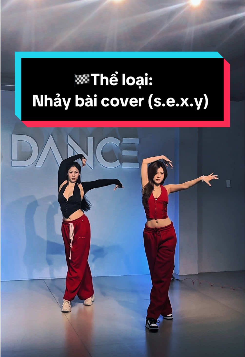Mấy nàng mê gu nhảy kiểu nhẹ nhàng, uyển chuyển, chậm rãi & quyến rũuuuu thì hông thể nào bỏ qua học mấy bài như này nhaa. Vừa giúp chị em tăng độ nữ tánh, vừa giải phóng hình thể siêu tốtt 🤗 DC: @nhatanhsang 🫶🏻 #ladanceacademy #dancecover #underinfluence #fyp 