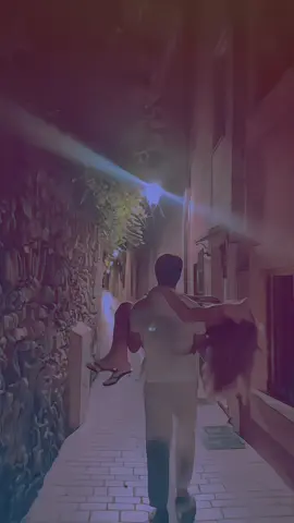 Oo Go doomay 🥹💔🫂 Dartaa waan Gaardiyaya ❤️‍🩹🏃😫 #foryoupage❤️❤️ #somalilyrics🌺😕💎 #100kviews #viewsproblem #pageforyou_🔥 