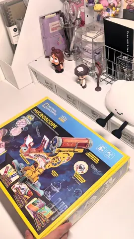 Explore the microscopic world with the National Geographic Microscope.#3dpuzzle #cubicfun #nationalgeografic #DIY #toys #stem #microscope #diyproject #sciencekit #asmr 