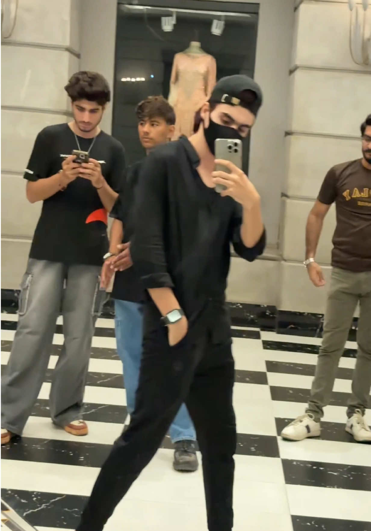 ab ok hai guys without filter video ban gai hai😕 Koi filter Nahin Lagaya🙃