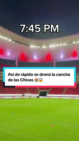 🏟️🇲🇽 LA CANCHA MUNDIALISTA EN MÉXICO QUE IMPACTÓ A TODOS El drenaje del Estadio Akron de Guadalajara se puso a prueba anoche en el Chivas vs Tigres ⛈️ ¡¡¡En 45 minutos ya estaba lista!!! 🤯 📺 Disfruta la Copa Mundial de la FIFA 2026 el próximo verano por @Telemundo y @Peacock    #FIFAWorldCup #MundialTelemundo #Somos26 #WeAre26 #chivas  🎥 EstadioAkron (X)