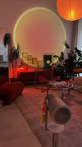 This is the @XGIMI MoGo 4 and I looove it, the sound system is amazing and the quality is crisp!  The video projector was kindly gifted by the brand <3  #xgimi #xgimiprojector 