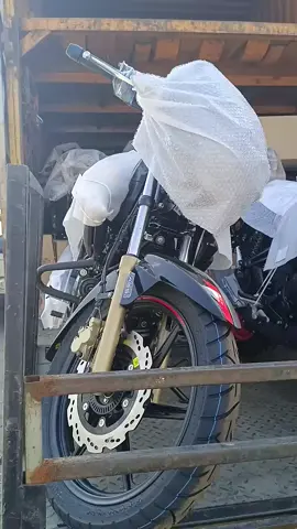 ታላቅ የምስራች ባጃጅ እና ለሞተር ሳይክል ፈላጊዎች   ☎️ _ 09 95330699 📞_09 95330699ይደውሉልን     ◈ ህንድ በባጃጅ እና ሞተር ሳይክሎች ላይ ትልቅ የዋጋ ቅናሽ በማድረጓ ቀረጥ ከነበረበት ዝቅ ማለቱን ምክንያት በማድረግ እኛም  ለተወሰነ ጊዜ የሚቆይ አሁን ባለው የዋጋ አይነት አስገራሚ በሆነ በጣም በርካሽ ዋጋ አዳዲስ ልዩ የሆኑ ባጃጅ እና ሞተር ሳይክሎችን በትክክለኛ የዋጋ አይነት በዚህ መሰረት               ባጃጆች 👇 ◈ RE  BAJAJ  _ በ 250 ሺ ብር ◈ TVS  BAJAJ _ በ 185 ሺ ብር          ሞተር ሳይክሎቻችን 👇 1  አፓች ሞተር ሳይክል 1 80ccሺ ብር ብቻ 2  ቦክሰር ሞተር ሳይክል 150cc በ 80 ሺ ብር ብቻ 3  ዲስኮቨር ሞተር ሳይክል 125cc በ 90 ሺ ብር ብቻ 4  ቲቪ ኤስ ሞተር ሳይክል 125cc በ 70 ሺ ብር ብቻ 5  ፐልሰር ሞተር ሳይክል 200cc በ 150 ሺ ብር ብቻ        ◈ በዚህ ዋጋ መሰረት ካሽ ክፍያ ከፍለው መግዛት ከፈለጉ ባሉበት ቦታ በአዲስነታቸው እንደታሸጉ ቤትወ ድረስ ማቅረብ እንችላለን ይደውሉ ☎️ _ 0995330699      ◈ ባጃጅ እና ሞተር ሳይክሎቹ የህንድ ምርት ሲሆኑ 2023 ( New Model ) ምርት የሆኑ ሲሆኑ ጠንካራና ሙሉ መለዋወጫ ያላቸው ከ 6 ወር ዋስትና ጋር ባለ 4 እና ባለ 5 ማርሽ USB , Bluetooth , FLASH የሚቀበሉ ለፒስታ እና አስፓልት አንደኛ ተመራጭ ናቸው ◈ እስከ 3 አመት የሚቆይ የብድር አገልግሎት እንሰጣለን እየሰራቹ መክፈል ትችላላችሁ  ስልክ  ☎️ _ /ይደውሉ ማሳሰቢያ መጠው መግዛት ካልቻሉ ባሉበት ቦታ ማድረስ በደስታ እናሳውቃለን ።