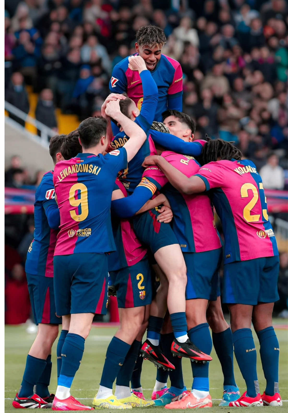 اليوم يلعب نادي حياتي !!🥹😍#fcbarcelona #دوري_ابطال_اوروبا #برشلونة #كرة_القدم_عشق_لا_ينتهي👑💙 #explore 