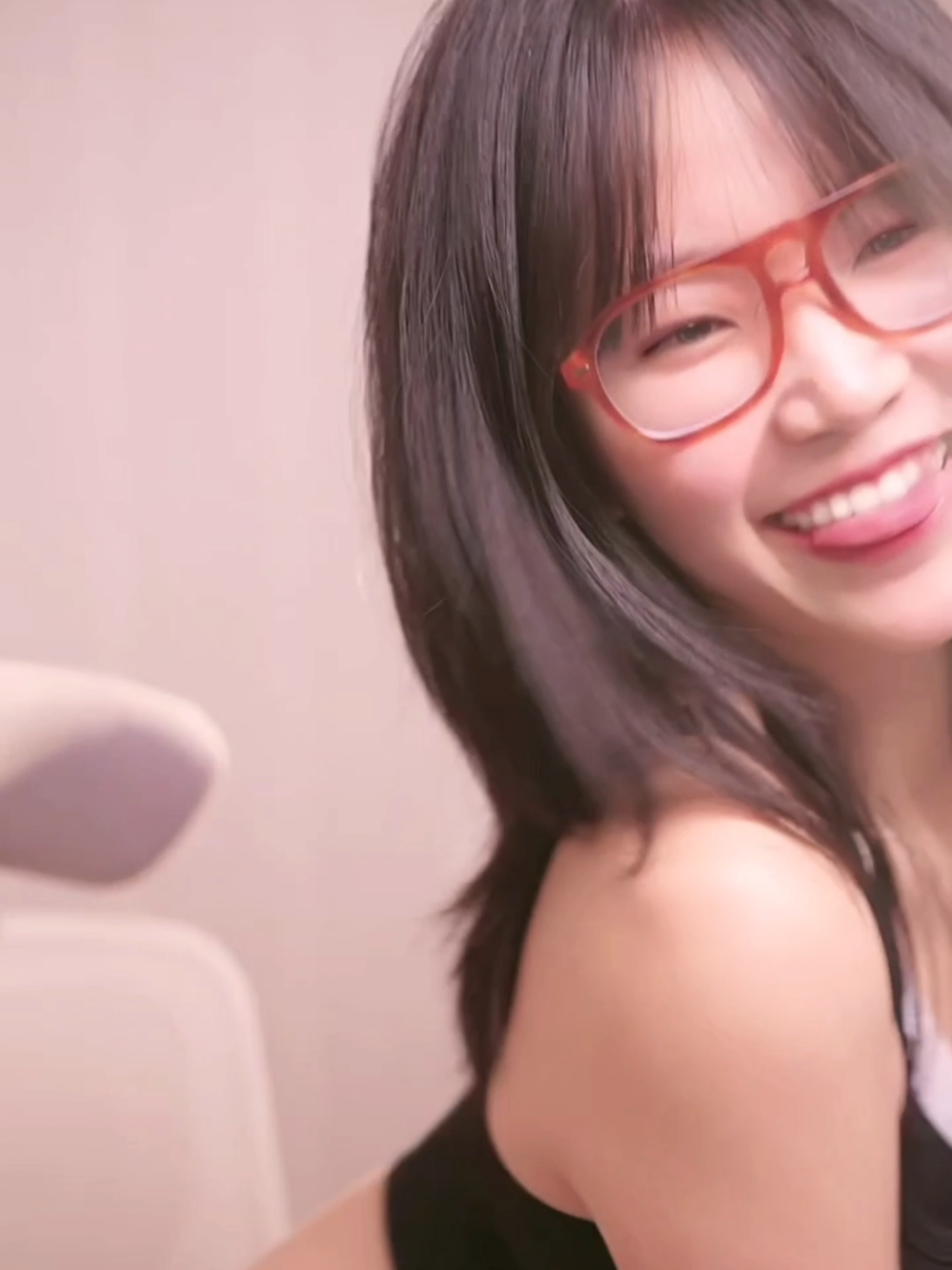 ชุดส่ง หน้าส่งผม ผทส่งเอวซิ่ง ขอบคุณค๊าบ🙏🏻🤭 #อซ #livetiktok #ปู้หมิงป๋าย #แว่นมานี่มา @อซ🐱 @อซ จะเป็นสตรีมเมอร์  ปล. ไหนว่าจะนอน