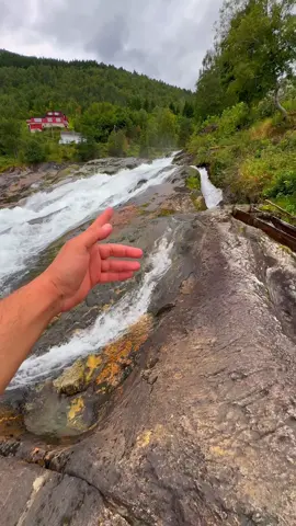 Hellesylt#النرويج🇳🇴 #وسام_النرويج #مرشد_سياحي #norway #norge 