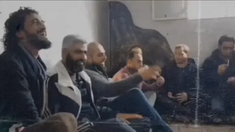 #ابورعد_الحمصي_منشد_الثورة  #قاسم_جاموس_ابو_وطن  #مهند_السعيد_ابوديب  #سوريا_أدلب_حلب_حمص_درعا_ديرالزور_طرطوس_الحسكة_حماه_السويداء @أبورعد الحمصي 