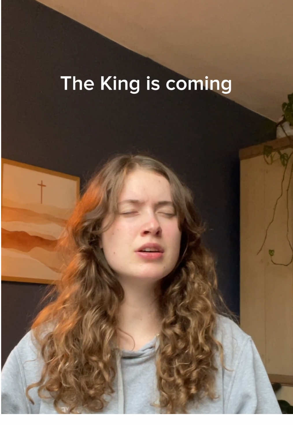 Song: the King is coming 🤍 #faith #yeshua #worship #hallelujah #VoiceEffects 