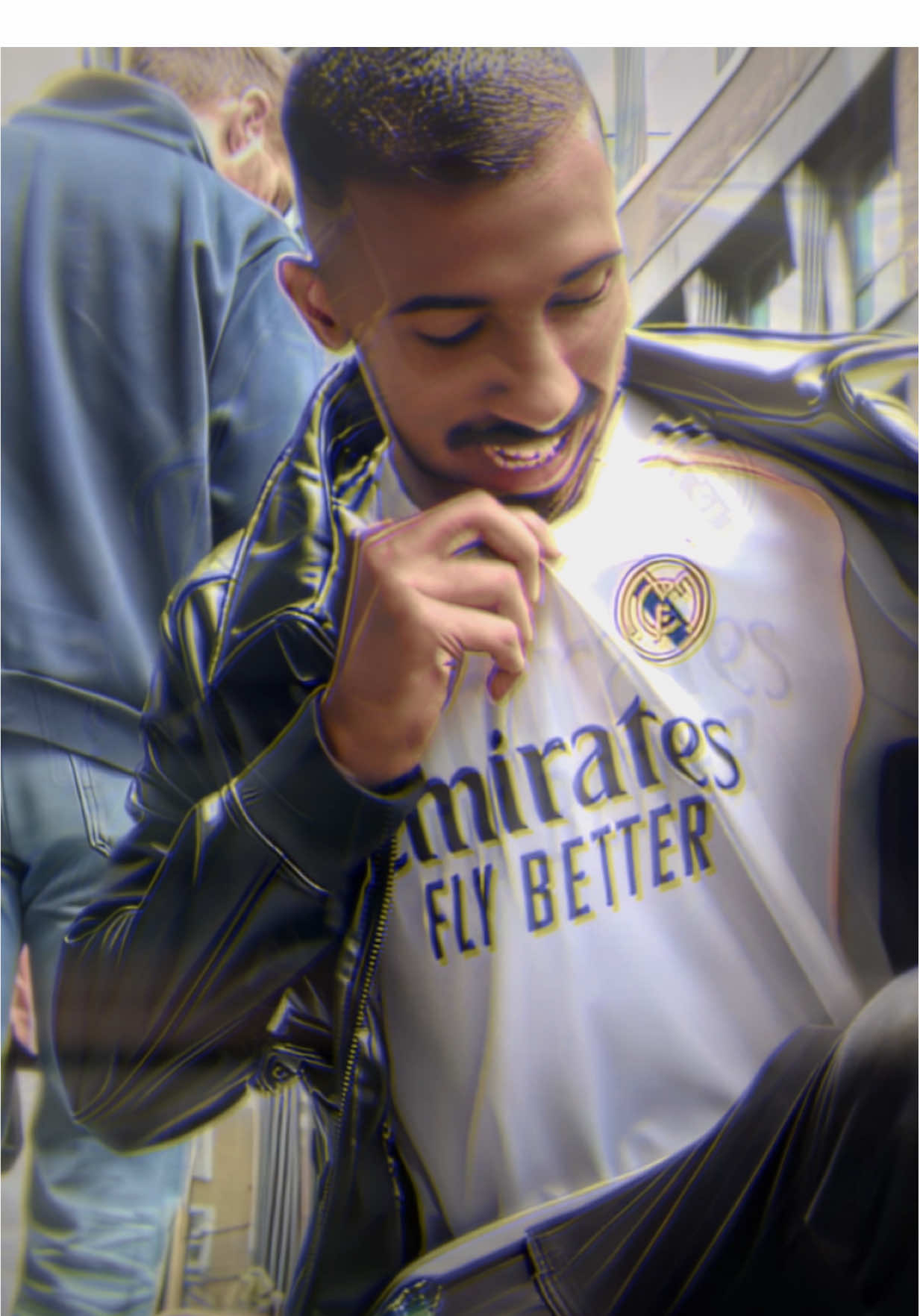 احلى مدريدي 😮‍💨🤍 @عمر عبدالرحمن | Omar  #عمر_عبدالرحمن #تصميم #edit #tiktok #fyp 