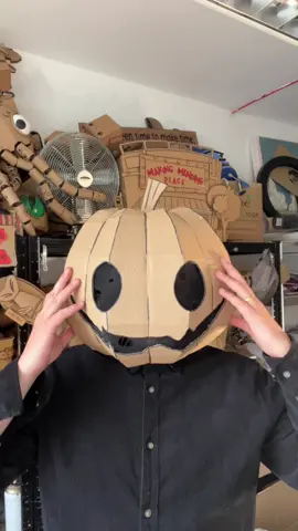 It’s a little later in the day then I originally wanted but there were a LOT of computer issues that really made me want to tear my hair out… luckily I have a cardboard pumpkin mask to hide my partly bald head on the walk home!!! ALSO worth mentioning that this shows you how to make a “blank” pumpkin, the carving is up to you!! Really make it your own!!  Very excited to bring this one out, it’s been on my dream list for a while and it’s also going to be the end of a very busy period so hopefully there will be many many more patterns coming soon!!!  #cardboard #pumpkin #masks #halloweenlook 