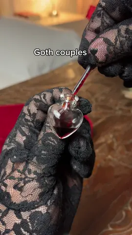 Normal couples vs goth couples…🥀 #goth #altgirl #gothgirl #necklace #relationships 