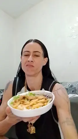 olhaaa essa quentinhaaaa