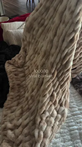 These are always selling out so grab your color if you see it! #cozy #cozyvibes #cozyplace #cozyroom #cozycorner #cozytime #cozyseason #cozystyle 