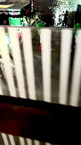 #creatorsearchinsights #canada_life🇨🇦 #downtowntoronto #nathaphillipssquare #foryou 