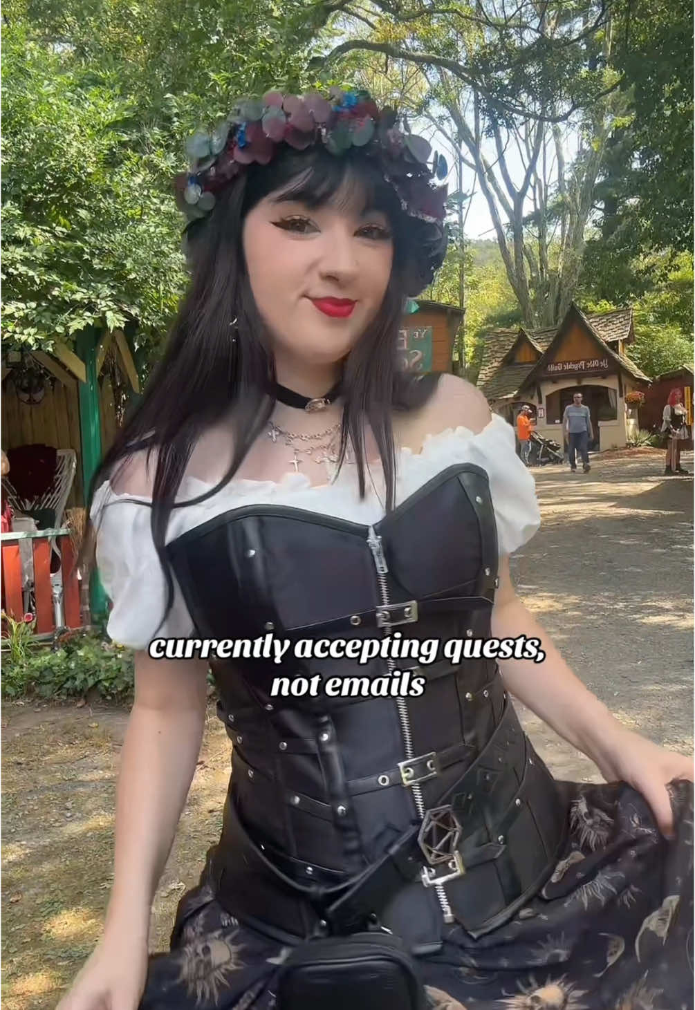 why can’t we dress village girl chic everyday? 🤧🖤 missing the @newyorkrenaissancefaire already and can’t wait to go back!!  Let me know what you’d wanna dress up as if you go the Ren Faire!! ⚔️🖤 #newyorkrenaissancefaire #renfaire #renaissancefaire  #cosplaygirl #nyc 