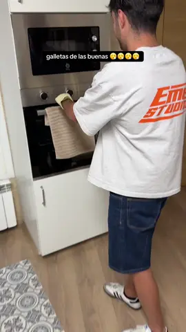 JAJAJAJAJAJAJ se lo vimos a alguien y es buenísimo (C2 en cuñaos)