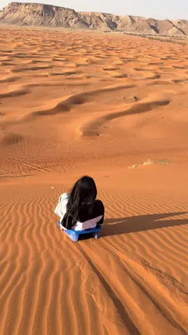 Riyadh desert tour Sandbording red dune desert #dunebashing #sandbording #tourism #riyadh #tour 