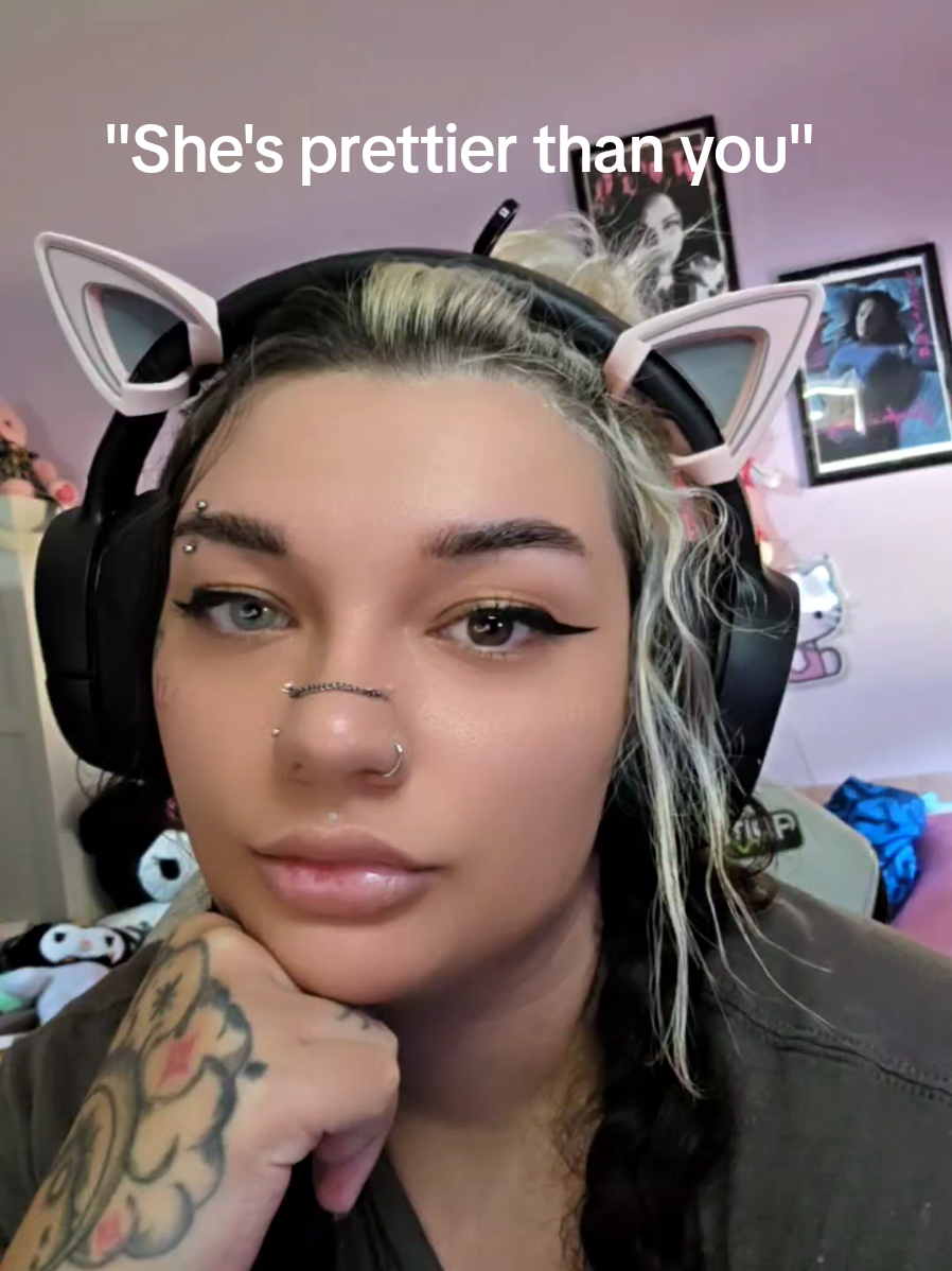 Getting humbled in Dead by Daylight hits different 💀 especially when you have 15k+ hours #deadbydaylight #survivormaindbd #trending #fypage 