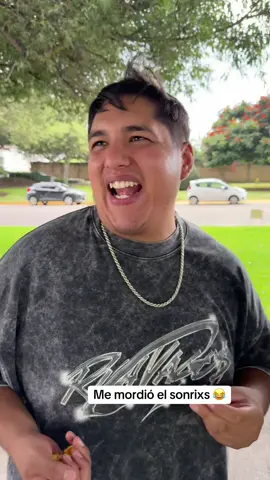 Me mordió el sonrixs 😂